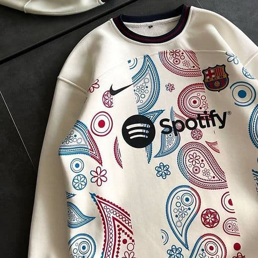 Barcelona Paisley Edition Sweatshirt – Cream